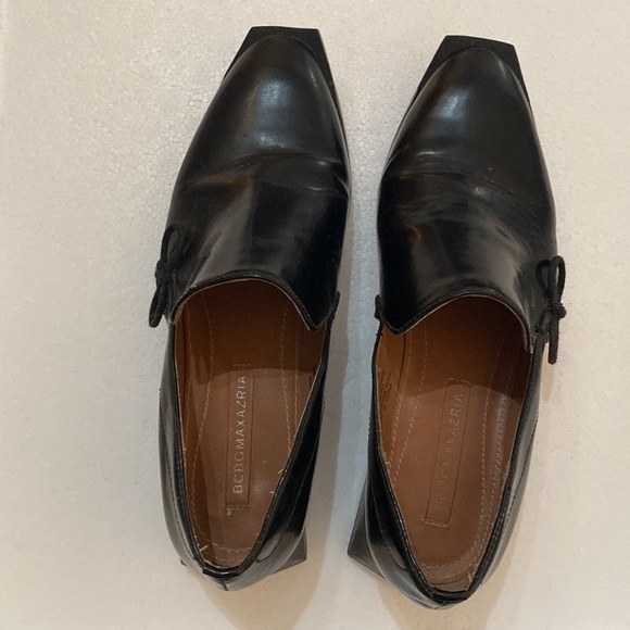 BCBG Loafers - Picture 4 of 10